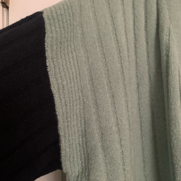 Cjbanks plus size, open style, thigh length cardigan - Picture 2 of 6